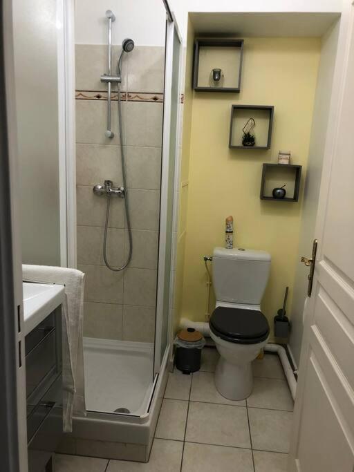 Apartment Centre Equipe Wifi, 7minutes A Pieds Gare Avec Rer B , Orlyval *